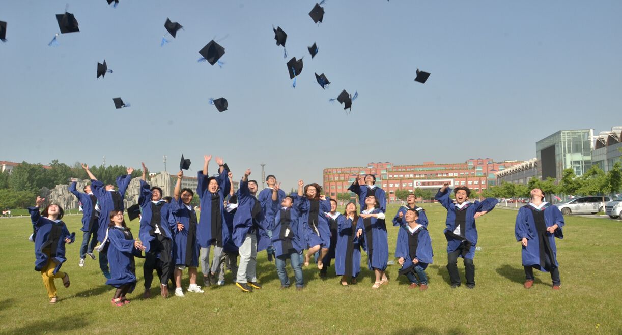 学校庆祝活动创意的宣传视频拍摄制作(图1) 学校庆祝活动创意的宣传视频拍摄制作(图1)