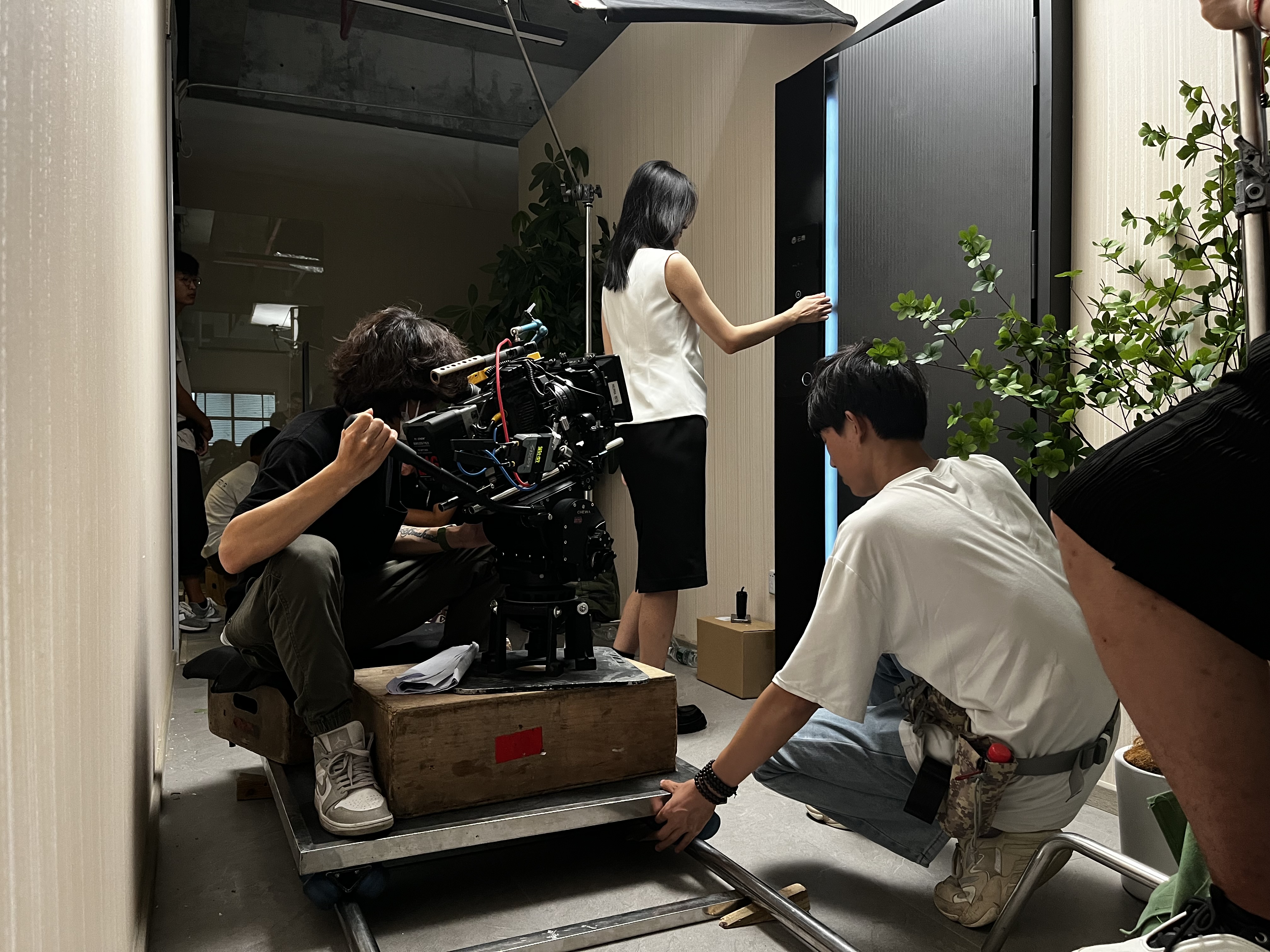 拍摄制作公司介绍噪点的产生和噪点的处理方法(图1) 拍摄制作公司介绍噪点的产生和噪点的处理方法(图1)